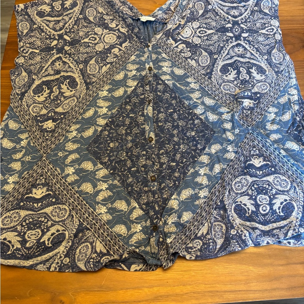 Lucky Brand Blue and Silver Front Button Down Blouse
